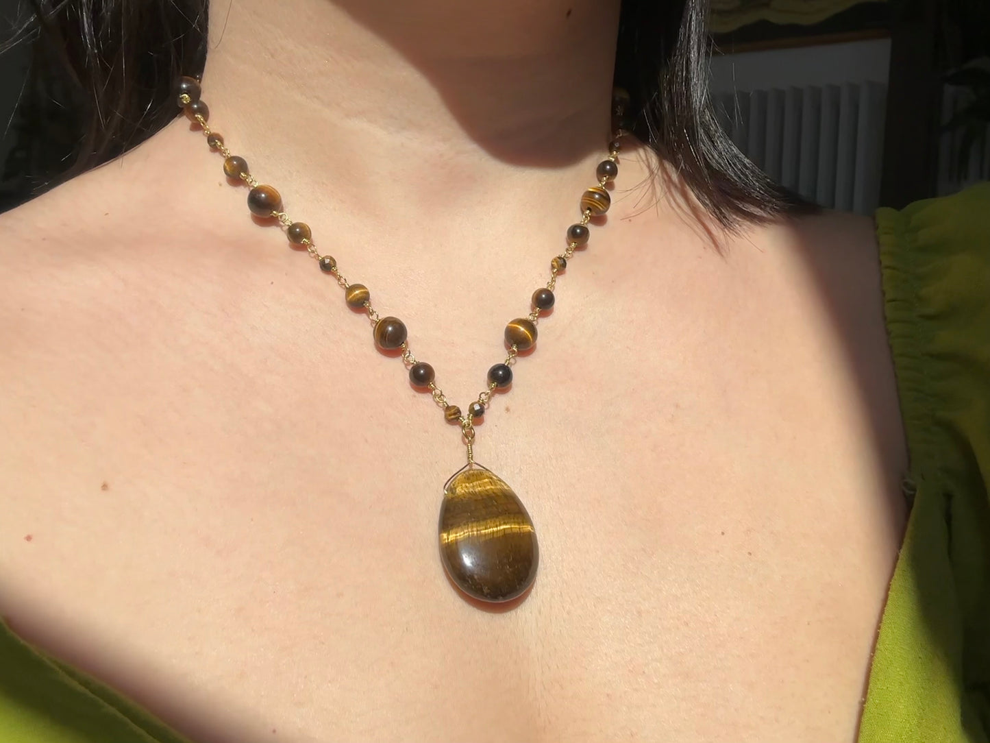 Collier « Tora » reproductible - Œil de tigre
