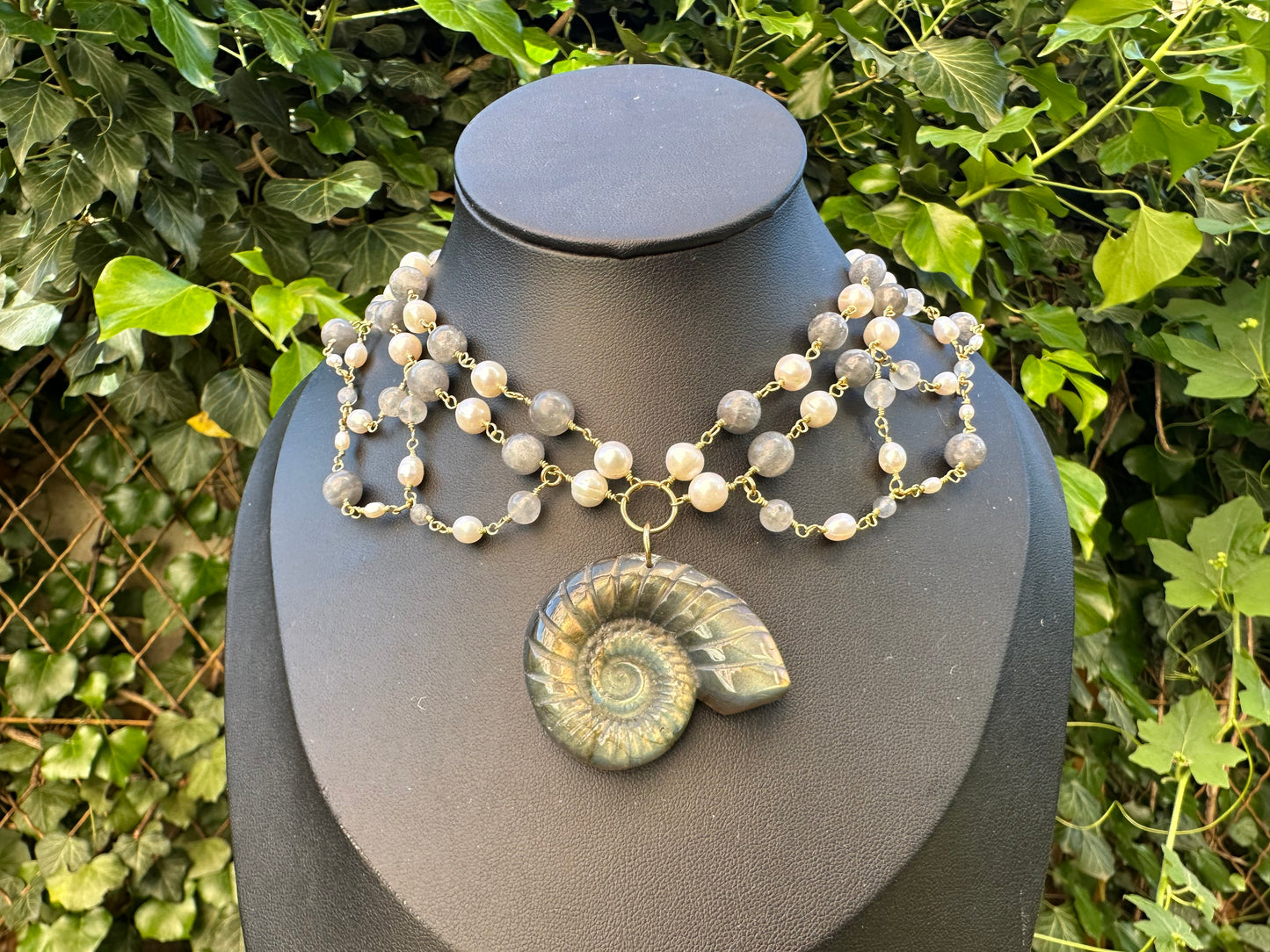 Collier unique « Ursula » - Labradorite et perles d’eau douce