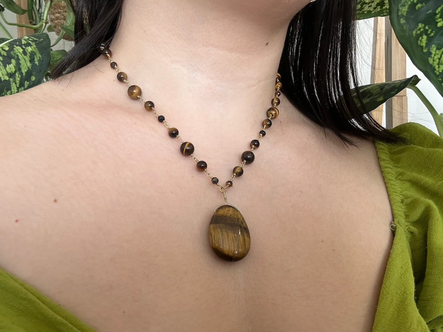 Collier « Tora » reproductible - Œil de tigre